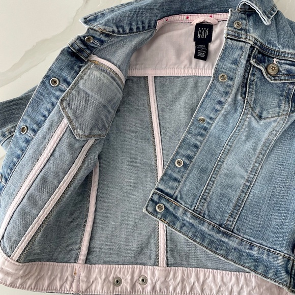Gap Light Wash Jean Jacket - Picture 2 of 6